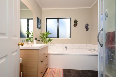 Photo of property in 213 Pukete Road, Pukete, Hamilton, 3200