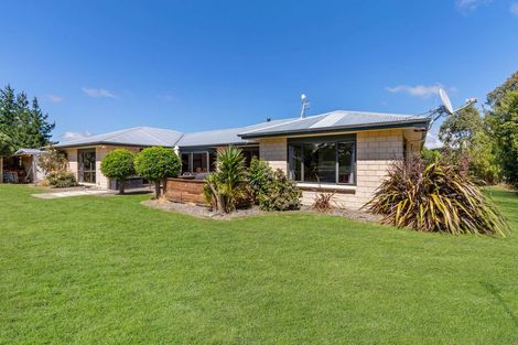 Photo of property in 75 Adelaide Road, Dannevirke, 4978