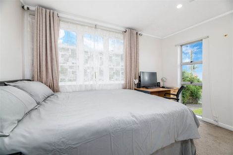 Photo of property in 308 Great North Road, Henderson, Auckland, 0612
