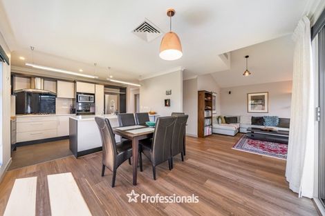 Photo of property in 8a Glen Iris Grove, Woburn, Lower Hutt, 5010