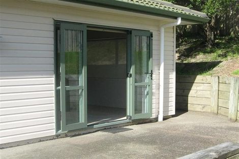 Photo of property in 10 Sherwood Grove, Northcross, Auckland, 0630