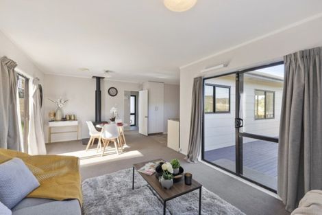 Photo of property in 30 Castle Crescent, Stokes Valley, Lower Hutt, 5019