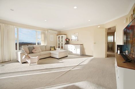 Photo of property in 132b Redoubt Road, Goodwood Heights, Auckland, 2105