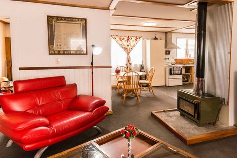 Photo of property in 6 Ballance Street, Raetihi, 4632