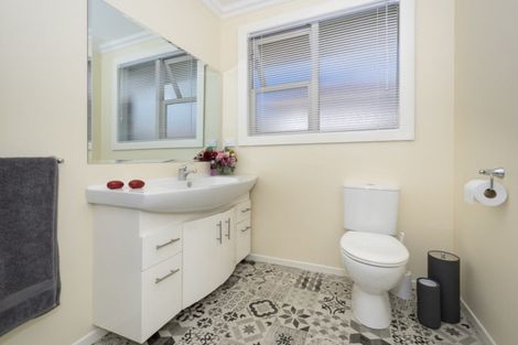 Photo of property in 16 Ninth Avenue, Tauranga, 3110