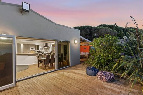 Photo of property in 60 The Esplanade, Raumati South, Paraparaumu, 5032