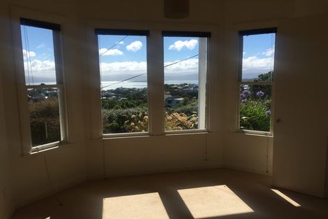 Photo of property in 82 Moana Road, Kelburn, Wellington, 6012