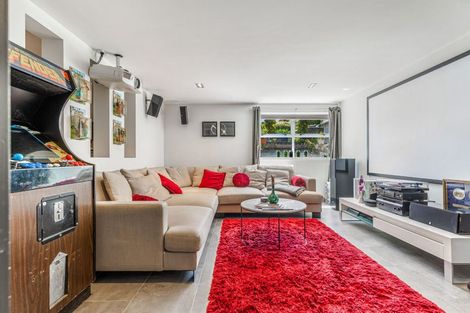 Photo of property in 23 Gloria Avenue, Te Atatu Peninsula, Auckland, 0610