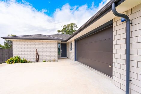 Photo of property in 73 Murray Ward Drive, Te Kauwhata, 3710