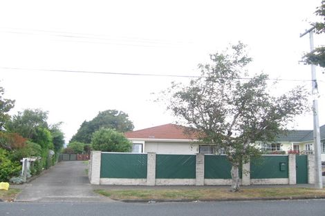 Photo of property in 2/63 Fraser Crescent, Elderslea, Upper Hutt, 5018