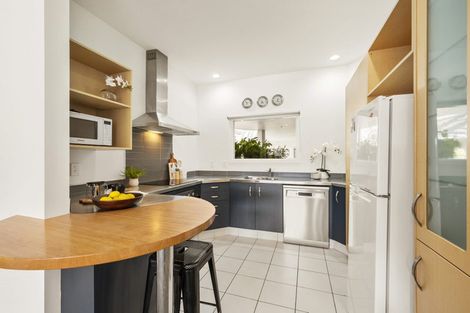 Photo of property in Stadium Garden Flats, 502/107 Thorndon Quay, Pipitea, Wellington, 6011