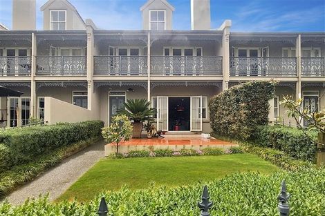 Photo of property in 20 Leneford Drive, East Tamaki, Auckland, 2013