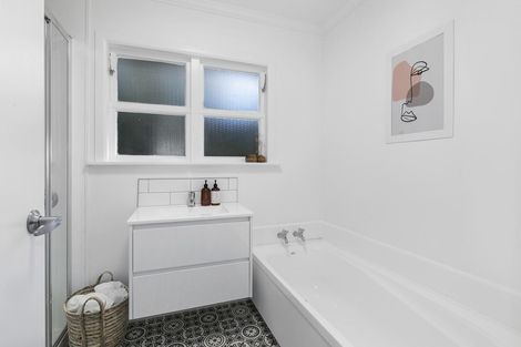 Photo of property in 22-24 Bledisloe Crescent, Wainuiomata, Lower Hutt, 5014