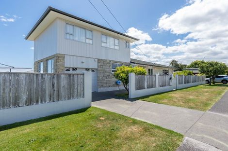 Photo of property in 43 Ngamotu Road, Hilltop, Taupo, 3330