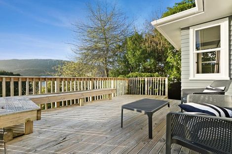 Photo of property in 16 Manor Drive, Stokes Valley, Lower Hutt, 5019