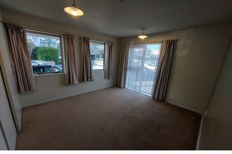 Photo of property in Elizabeth Street Chapel, 4/6 Elizabeth Street, Mount Victoria, Wellington, 6011