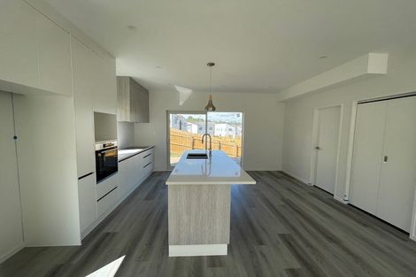 Photo of property in 4a Putiputi Way, Papakura, 2110