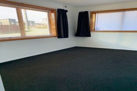 Photo of property in 485 West Coast Road, Glen Eden, Auckland, 0602