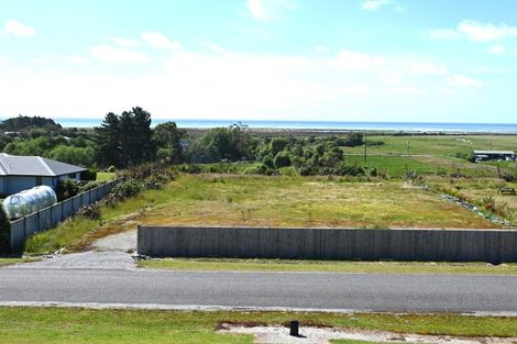 Photo of property in 6 Takutai Terrace, Ruatapu, 7883
