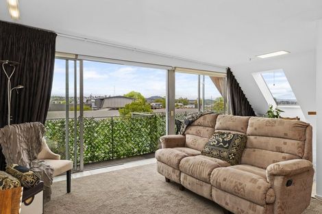 Photo of property in 101 On Roberts, 2/101 Roberts Street, Taupo, 3330