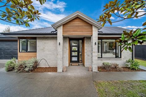 Photo of property in 422 Ilam Road, Bryndwr, Christchurch, 8052