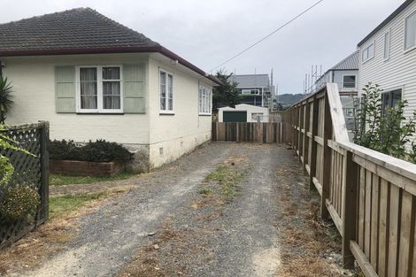 Photo of property in 30 Freyberg Street, Waterloo, Lower Hutt, 5011