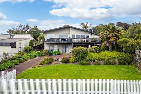 Photo of property in 66 Glencoe Road, Browns Bay, Auckland, 0630