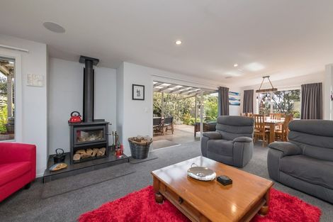 Photo of property in 1 Bird Lane, Wakefield, 7025