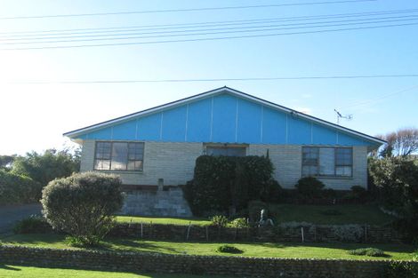 Photo of property in 6 Rata Street, Otaki Beach, Otaki, 5512