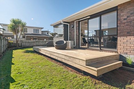 Photo of property in 620b South Road, Oakura, 4314