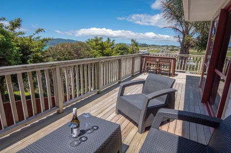 Photo of property in 59 Cable Bay Block Road, Cable Bay, 0420