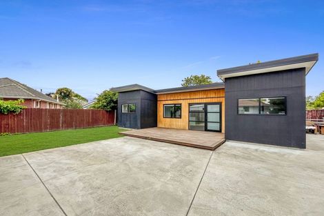 Photo of property in 17 Mclellan Place, Ilam, Christchurch, 8041
