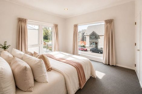 Photo of property in 4a Macdonald Crescent, Te Aro, Wellington, 6011
