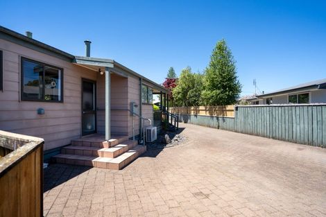 Photo of property in 277 Shakespeare Street, Leamington, Cambridge, 3432