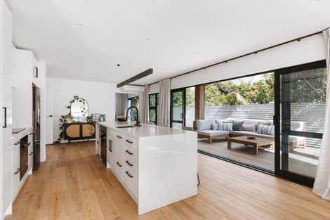 Photo of property in 940b Papamoa Beach Road, Papamoa Beach, Papamoa, 3118