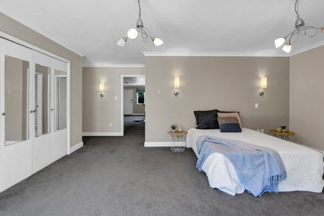 Photo of property in 116 Paraite Road, Paraite, New Plymouth, 4373