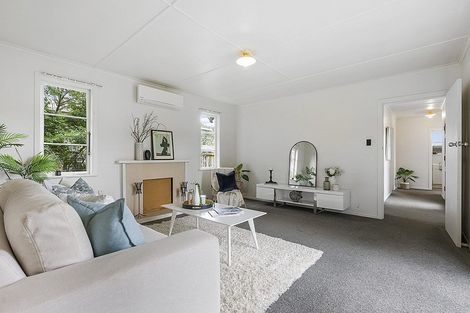 Photo of property in 182 Beach Haven Road, Beach Haven, Auckland, 0626