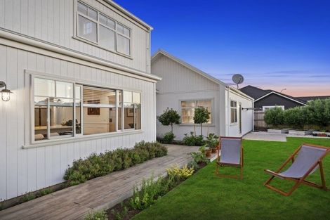 Photo of property in 55 Fernbrook Drive, Hurworth, New Plymouth, 4310