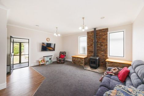 Photo of property in 121/123 High Street, Bulls, 4818