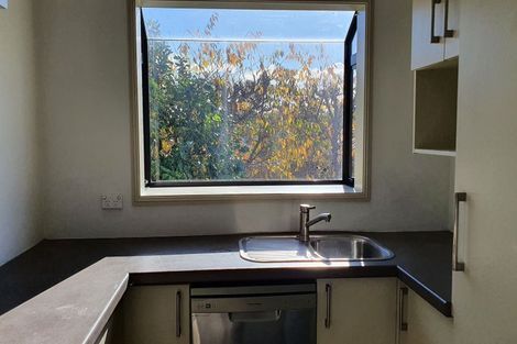 Photo of property in 27 Pahi Place, West Harbour, Auckland, 0618