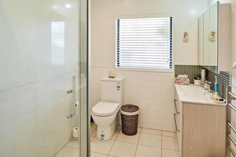 Photo of property in 2/26 Mason Street, Moera, Lower Hutt, 5010