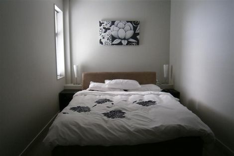 Photo of property in City Lodge Apartments, 401/115 Vivian Street, Te Aro, Wellington, 6011