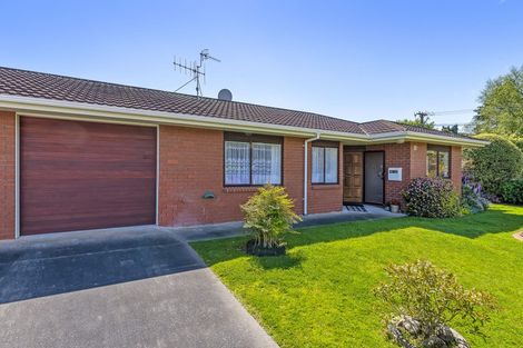 Photo of property in 2 Heihei Place, Paraparaumu, 5032