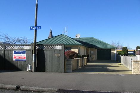 Photo of property in 12 Owen Street, Palmerston North, 4414