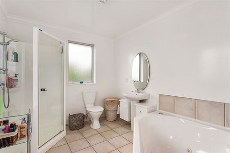 Photo of property in 3a Bradshaw Terrace, Riccarton, Christchurch, 8011