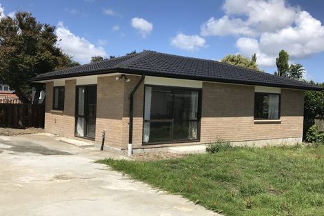 Photo of property in 12 Cobham Crescent, Kelston, Auckland, 0602