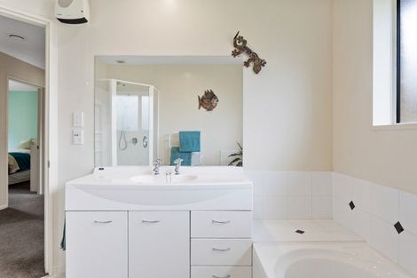 Photo of property in 53 Roscrea Place, Swannanoa, Kaiapoi, 7692