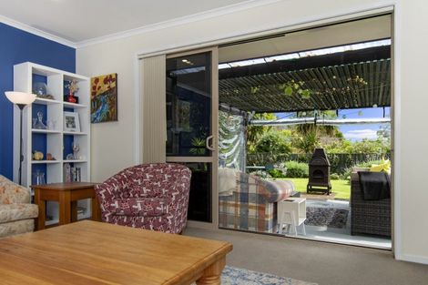 Photo of property in 10 Haden Place, Omokoroa, 3114