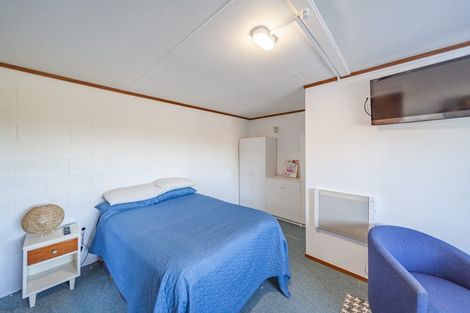 Photo of property in 70 Abbotsford Road, Waipawa, 4210