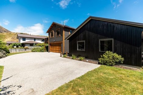 Photo of property in 32 Quill Street, Lake Hayes, Queenstown, 9304